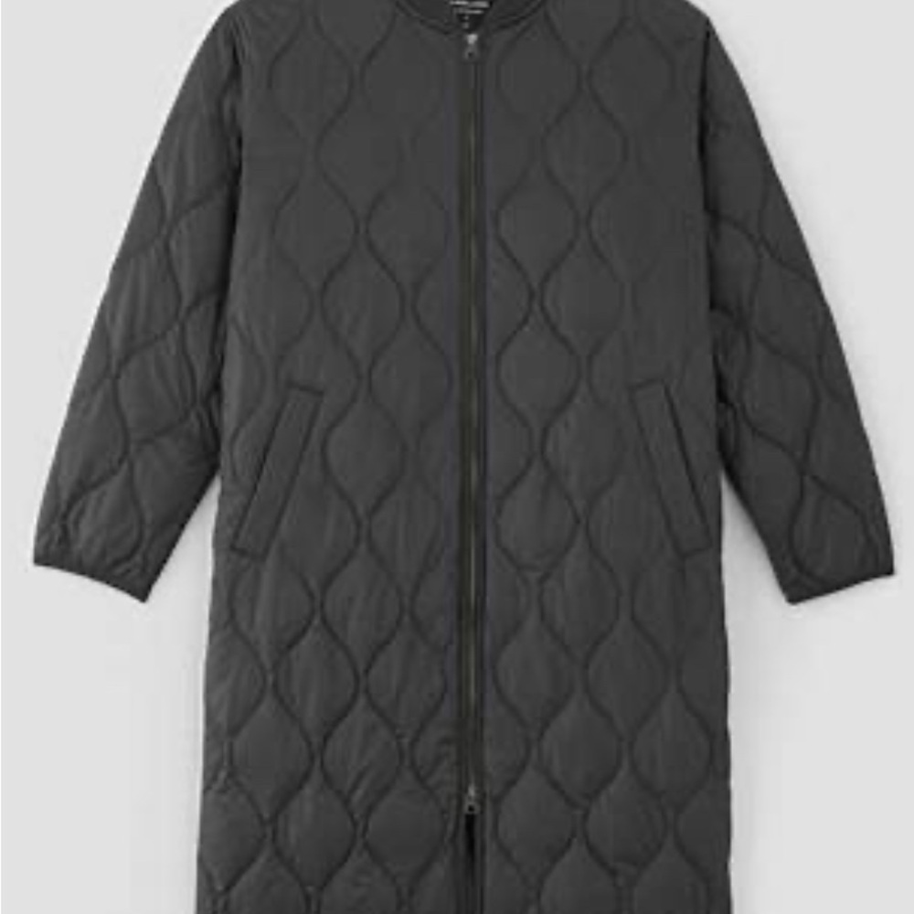 Everlane renew quilted long liner jacket